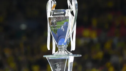 A taça da Champions League. Foto: Justin Setterfield/Getty Images