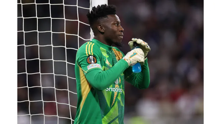 Onana, goleiro do Manchester United (Photo by Michael Steele/Getty Images)