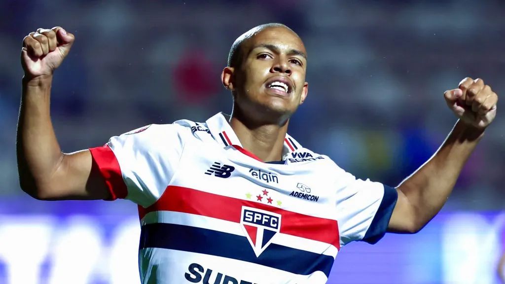 Ryan Francisco em jogo do São Paulo. Foto: Marcello Zambrana/AGIF