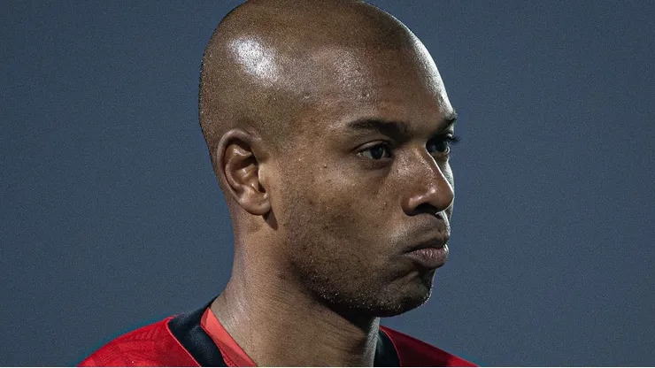 Ídolo de Manchester City e Athletico-PR, Fernandinho é oferecido ao São Paulo e negócio ganha desfecho. Foto: Heber Gomes/AGIF