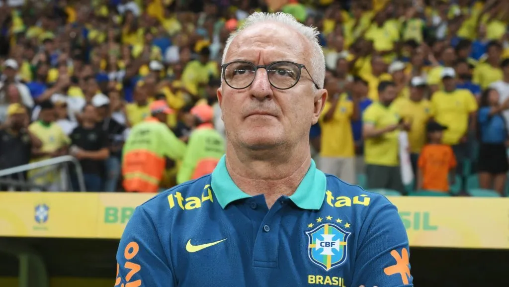 Dorival Júnior pela Seleção Brasileira. Treinador é alvo do Corinthians