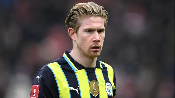Oferecido ao Real Madrid, De Bruyne se torna alvo do Chelsea para a próxima temporada (Photo by Justin Setterfield/Getty Images)