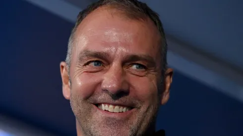 Hansi Flick faz pedido ao Barcelona e pode travar disputa de influência com Lamine Yamal nos bastidores. (Photo by Denis Doyle/Getty Images)