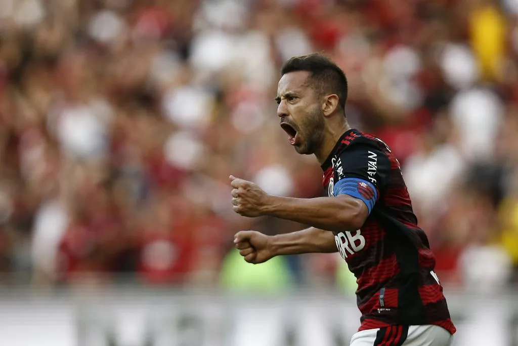 Éverton Ribeiro nos tempos de Flamengo (Photo by Wagner Meier/Getty Images)