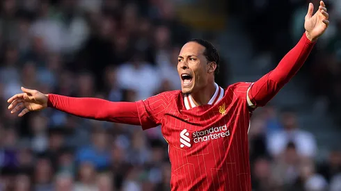 Van Dijk renova com o Liverpool. Foto: Julian Finney/Getty Images