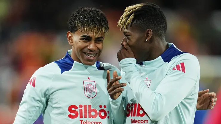 Lamine Yamal e Nico Williams juntos na seleção espanhola. Foto: Aitor Alcalde