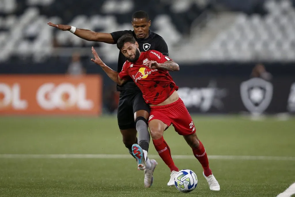 Capixaba enfrentando o Botafogo (Photo by Wagner Meier/Getty Images)