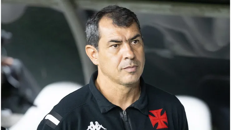 Corinthians aprova volta de Carille, do Vasco, após saída de Ramón Díaz.