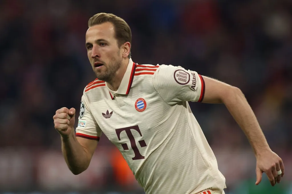 Harry Kane corre em campo