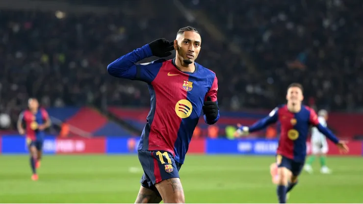 Raphinha, do Barcelona, revela motivo que o fez continuar no clube.