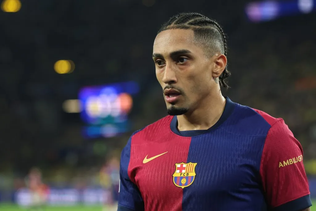 Raphinha em campo pelo Barça