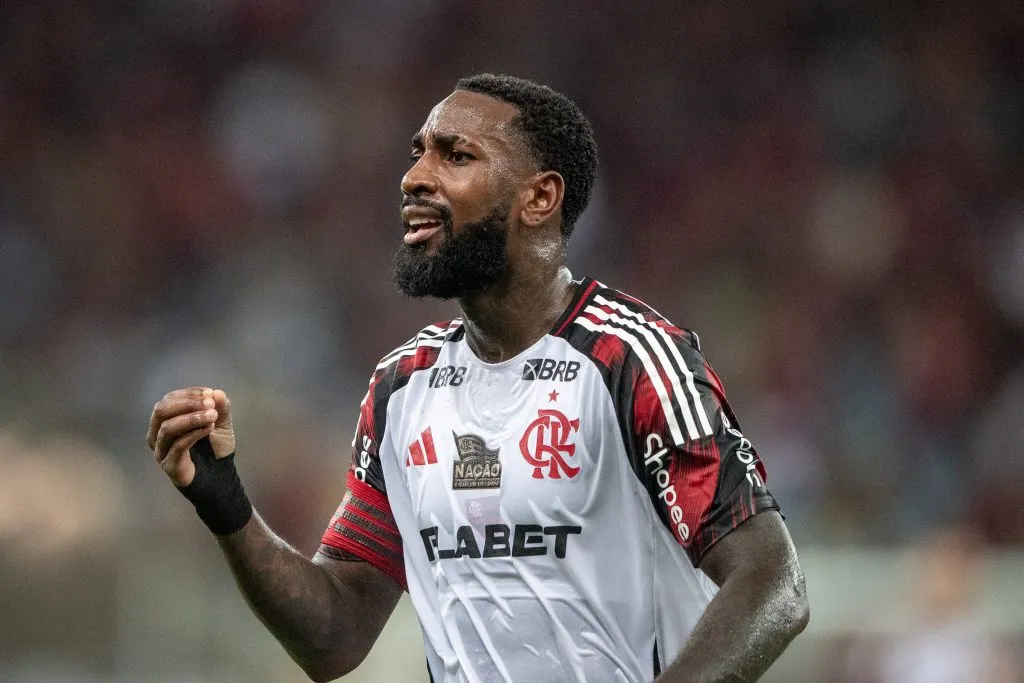 Gerson jogador do Flamengo durante partida contra o Vasco no estádio Maracanã pelo campeonato Brasileiro A 2025. Foto Thiago RibeiroAGIF