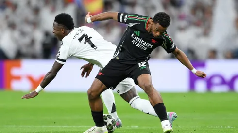 Com Real Madrid eliminado, atleta do Arsenal elogia Vinicius Jr: "Um dos melhores..."