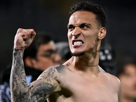 Antony marca belo gol pelo Real Betis e torcida reage