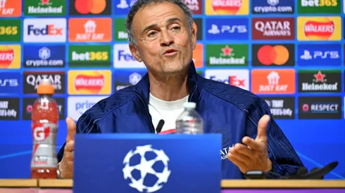 Enquanto elogia o italiano, o técnico do PSG mantém o foco total na Espanha e no desafio europeu que se aproxima. (Photo by Dan Mullan/Getty Images)