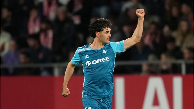 Johnny se adapta no futebol europeu. Foto: Alex Caparros/Getty Images