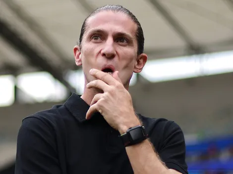 Flamengo empata com a LDU e torcedores cobram Filipe Luis