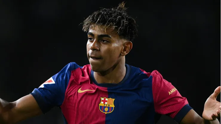 Lamine Yamal vive drama no Barcelona antes de enfrentar o Real Madrid na final da Copa do Rei.(Photo by David Ramos/Getty Images)
