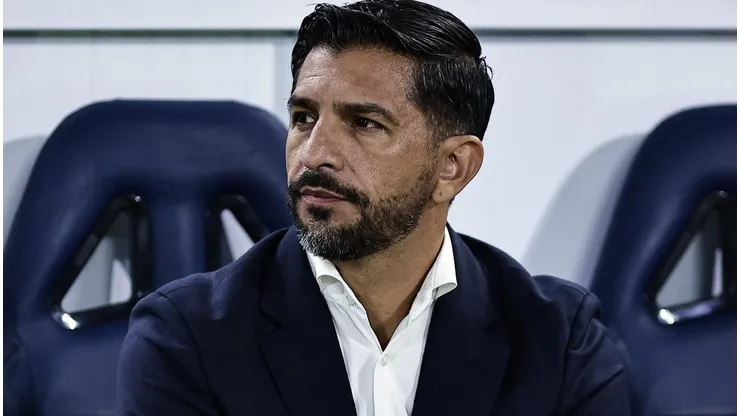 Ex-Corinthians, Emiliano não aceitará projetos para fugir do rebaixamento.