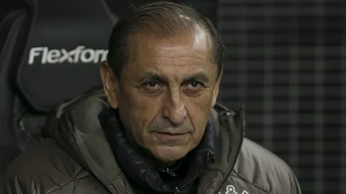 Ex-Corinthians e Al-Hilal, Ramón Díaz pode assumir o comando do Internacional (Photo by Ricardo Moreira/Getty Images)