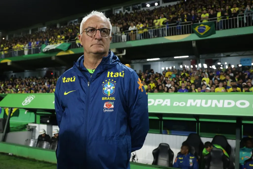 Dorival na partida diante do Equador (Photo by Lucas Figueiredo/Getty Images)