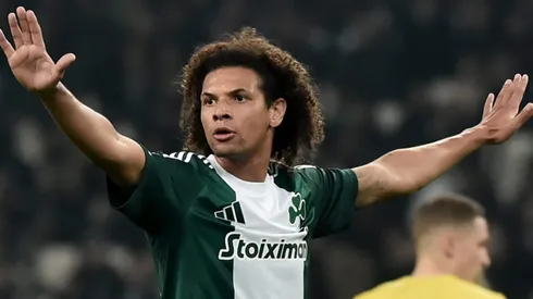 Campeão pelo Flamengo, Willian Arão, do Panathinaikos, quer jogar no Atlético Mineiro. (Photo by Milos Bicanski/Getty Images)