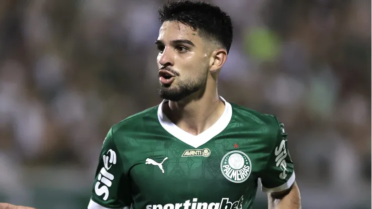 Palmeiras pode acertar a venda de Flaco López ao River Plate de Marcelo Gallardo.