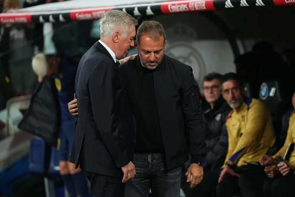 Ancelotti e Flick de preto, pelo Barcelona e Real Madrid