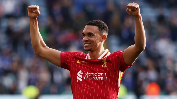 Ídolo do clube, Alexander-Arnold pode estar fazendo suas últimas partidas pelos Reds