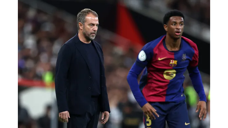 Com desfalques importantes para a final da Copa del Rey, o Barcelona aposta em ajustes táticos e possíveis surpresas na escalação para superar o Real Madrid. (Photo by Yasser Bakhsh/Getty Images)