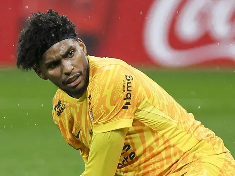 Hugo Souza é cutucado pelo Flamengo nas redes sociais