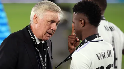 Ancelotti, treinador do Real Madrid e Vini Jr. (Foto: Alex Grimm/Getty Images)