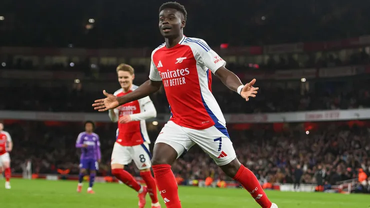 Saka vem sendo protagonista do Arsenal na temporada