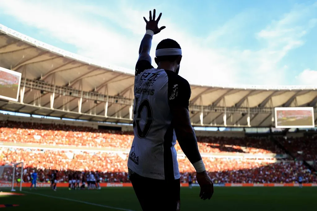 Depay em ação pelo Corinthians. (Photo by Buda Mendes/Getty Images)