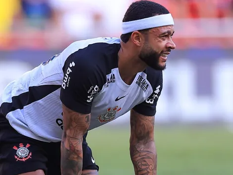 Depay tem trauma na perna e vira dúvida para jogo do Corinthians