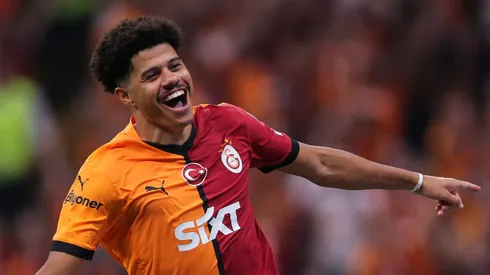 Gabriel Sara comemora gol com o Galatasaray. Foto: Ahmad Mora/Getty Images