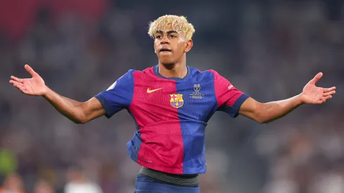 Lamine Yamal, craque do Barcelona (Photo by Fran Santiago/Getty Images)