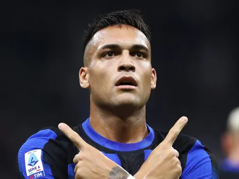 Lautaro Martínez deixa o campo contra o Barcelona por lesão muscular