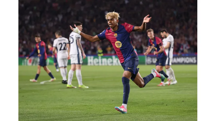 A trajetória meteórica de Lamine Yamal no Barcelona impressiona: aos 17 anos, ele já soma 100 jogos, superando marcas históricas e se destacando não apenas como artilheiro, mas como um dos maiores criadores de jogadas da nova geração. (Foto de Carl Recine/Getty Images)