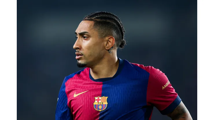 Raphinha é peça fundamental no elenco do Barcelona (Photo by Judit Cartiel/Getty Images)