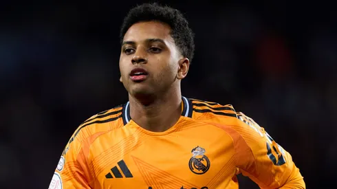 Real Madrid e Arsenal podem fechar troca de jogadores envolvendo Rodrygo e Saliba (Photo by Juan Manuel Serrano Arce/Getty Images)