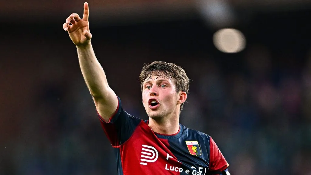 Morten Frendrup em jogo do Genoa. Foto: Simone Arveda/Getty Images
