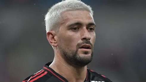 Flamengo quer receber R$ 256 milhões para vender Arrascaeta ao Cruzeiro.