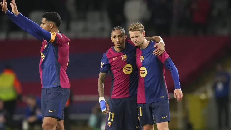 Liverpool surpreende e topa pagar R$ 255 milhões para contratar o meia De Jong, do Barcelona. (Photo by Alex Caparros/Getty Images)
