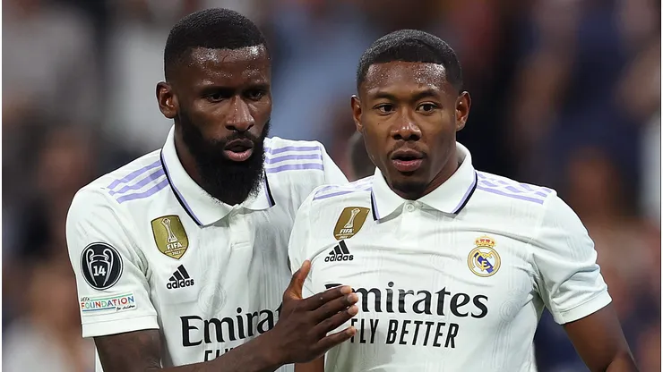 Bayern de Munique pode acertar o retorno de Alaba em meio a sua saída do Real Madrid. (Photo by Julian Finney/Getty Images)
