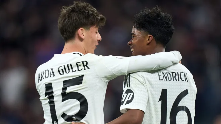 Guler faz golaço pelo Real Madrid.