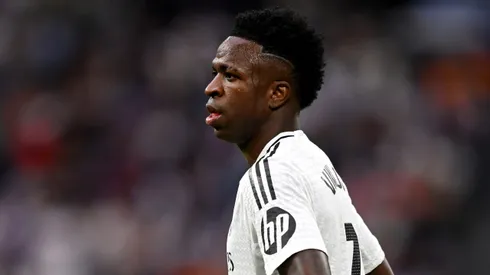 Vini Jr. em campo pelo Real Madrid (Photo by Denis Doyle/Getty Images)