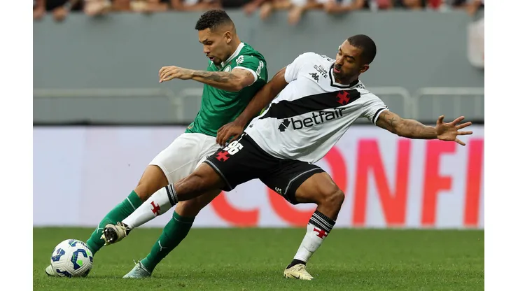 Vitória mantém o Palmeiras no topo enquanto Veiga inicia retorno gradual aos gramados. (Foto: Cesar Greco/Palmeiras/by Canon)