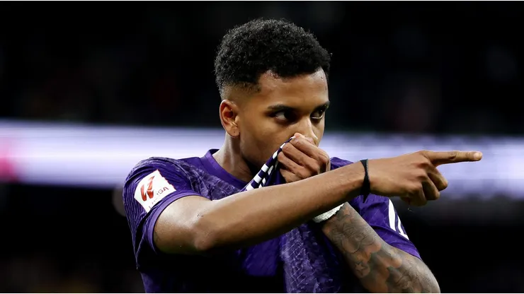 Retorno de Rodrygo no Real Madrid contra o Barcelona é celebrado pelos Fanáticos.