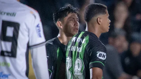 Miguelito jogador do América-MG durante partida contra o Operário no estádio Germano Krüger pelo campeonato Brasileiro B 2025